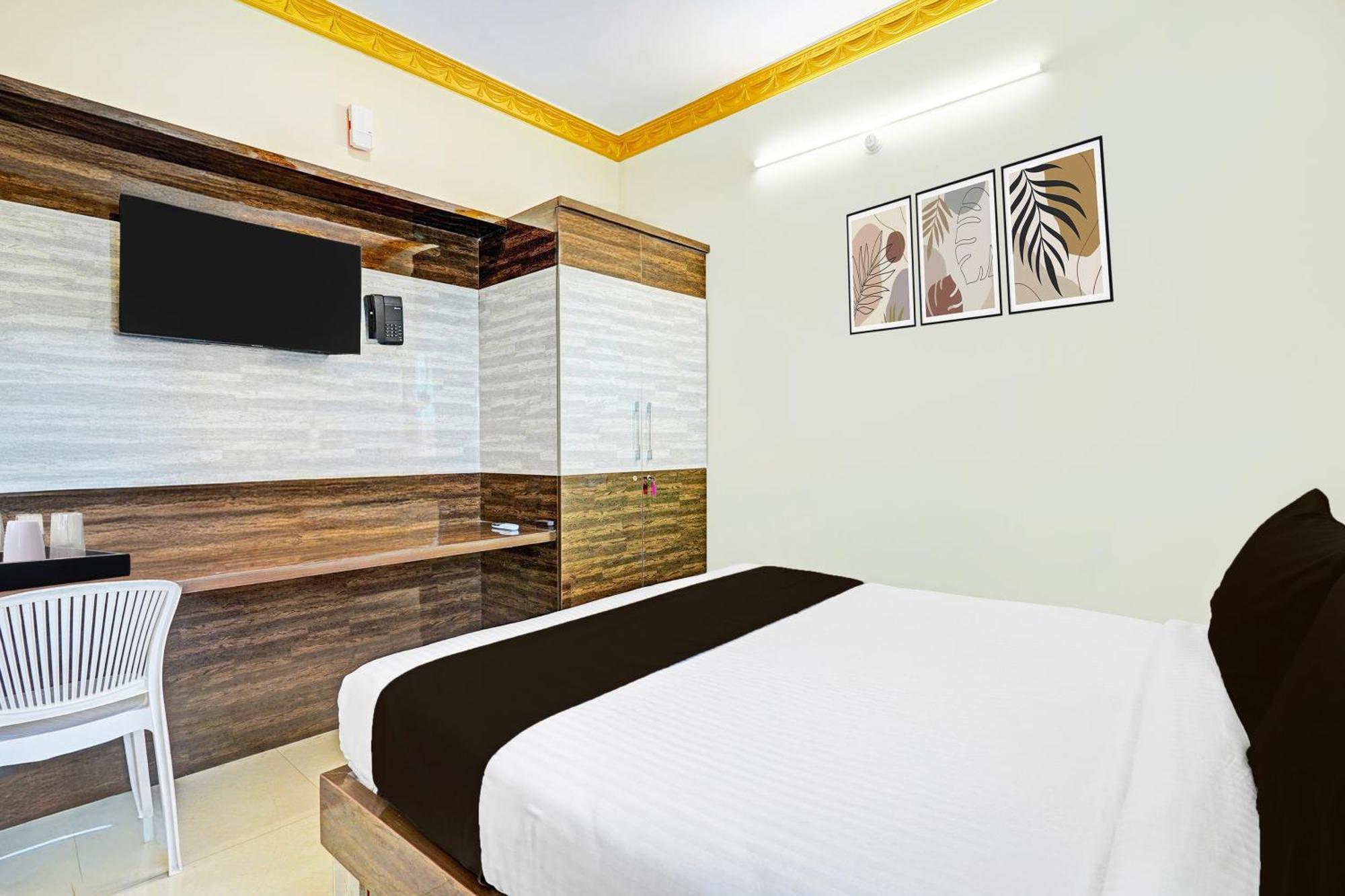 Hotel Super Collection O Niladri Road à Kammasandra Extérieur photo