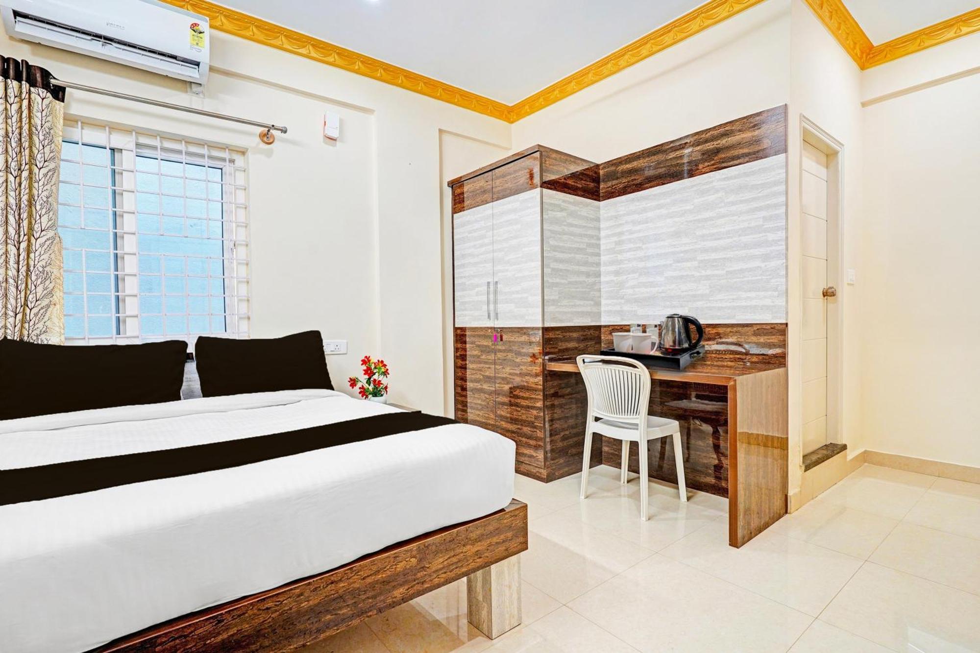 Hotel Super Collection O Niladri Road à Kammasandra Extérieur photo
